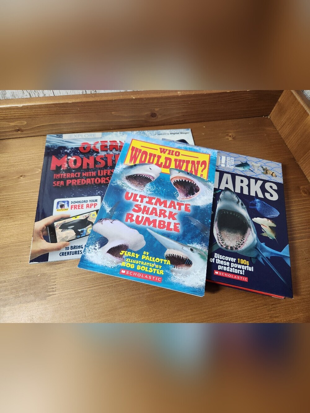 Scholastic Sharks Set of 3 Shark Books Ocean Ultimate Rumble Replica Teeth Book